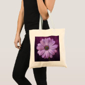 紫色の花の開花 トートバッグ (正面(商品))