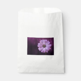 紫色の花の開花 フェイバーバッグ
