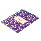 紫色の花の3色の表面パターン ノートブック (左側)