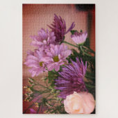 紫色の花を咲かせた ジグソーパズル (縦)