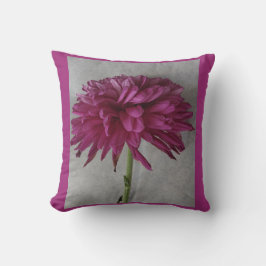 紫色の花弁花 クッション