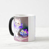 紫色の花首付き白絵画猫 モーフィングマグカップ (正面左)
