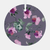 紫色の花：水色のシームレスなパターン。 ガラスオーナメント (裏面)