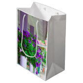 紫色の花 – Martha's Vineヤード ミディアムペーパーバッグ (正面アングル)