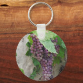 紫色の葡萄オンつる植物 キーホルダー (正面)