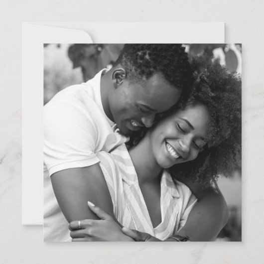 紫色の薄紫結婚式の日付の写真カードを保存 招待状 (裏面)