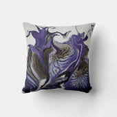 紫色の虹彩花の渦巻き/霧/ クッション (裏面)