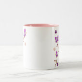 紫色の蝶および花 ツートーンマグカップ (中央)