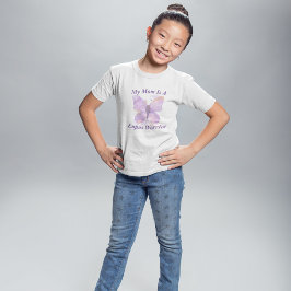 紫色の蝶のルパスの戦士の母 Tシャツ