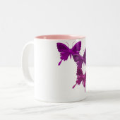 紫色の蝶デザインのマグ ツートーンマグカップ (正面左)