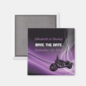 紫色の道路のバイクもしくは自転車に乗る人結婚式日付の磁石を保存 マグネット (正面/裏面)