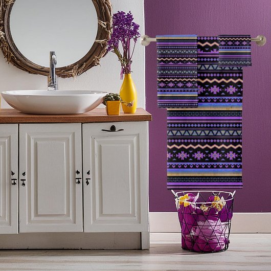 紫色の部族デザイン バスタオルセット