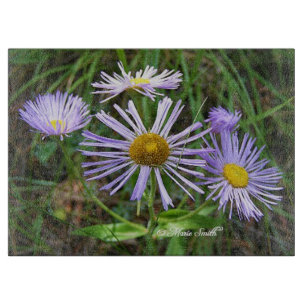 紫色の野生の花 カッティングボード