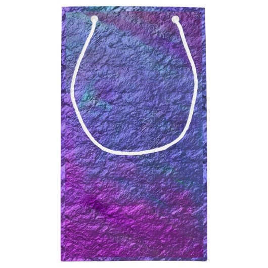 紫色の金属は文字を個人化します スモールペーパーバッグ (裏面)