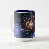 紫色の銀河系の星明かりの空の超新星の天文学の宇宙 ツートーンマグカップ (正面左)
