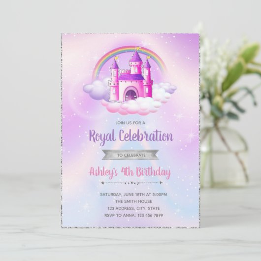 紫色の銀製のテーマの城の誕生日の招待 招待状 (スタンド正面)