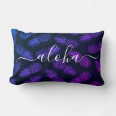 紫色の青パイナップルグラデーションパターンのアロハスクリプト ランバークッション (正面)