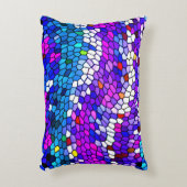 紫色の青ピンクのモザイクタイルのパターンのアクセント枕 アクセントクッション (正面(垂直))