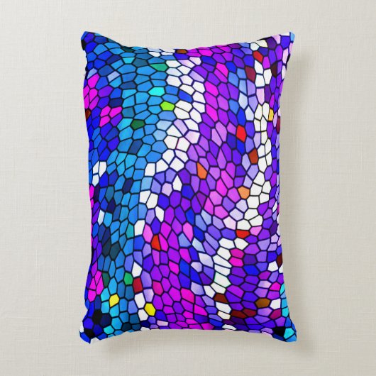 紫色の青ピンクのモザイクタイルのパターンのアクセント枕 アクセントクッション (正面(垂直))