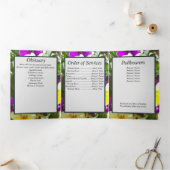 紫色の黄色のパンジーのパッチ5つのフォトメモリアル 三つ折り案内状 (内部)