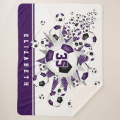 紫色の黒いサッカーボールが女の子のスポーツルームをスター シェルパブランケット (正面)