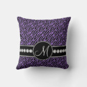 紫色の黒いシマウマのストライプなモノグラムの装飾用クッション クッション (裏面)