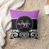 紫色の黒いダマスク織のガーリーなモノグラム クッション (ブランケット)