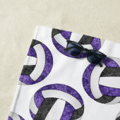 紫色の黒いバレーボールチームのカラーギフト ビーチタオル (インサイチュ)