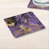 紫色の黒い大理石のフェイクな金ゴールドのグリッターパターン スクエアペーパーコースター (アングル)