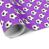 紫色の黒と白のサッカーボール ラッピングペーパー (ロールコーナー)