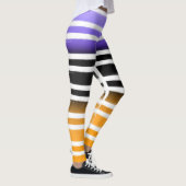 紫色の黒オレンジ色のブ絵を描ラシハロウィン レギンス (右)