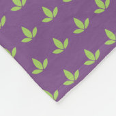 紫色のCannatopiaのロゴ毛布 フリースブランケット (角)