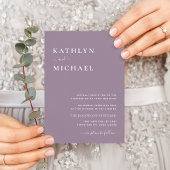 紫色のQRコードをすべて1つのQRコードモダンに収め結婚る インビテーションポストカード