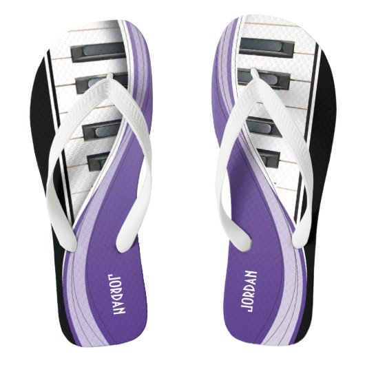 紫色のSwooshのおもしろいのピアノデザイン ビーチサンダル (フットベッド)