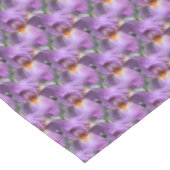紫色ひげ虹彩花パターン ショートテーブルランナー (コーナー)