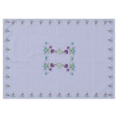 紫色よくはしゃぐの花とタンブルティール（緑がかった色）渦巻き旋回60x84 テーブルクロス (正面(横))