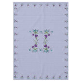 紫色よくはしゃぐの花とタンブルティール（緑がかった色）渦巻き旋回60x84 テーブルクロス (正面)