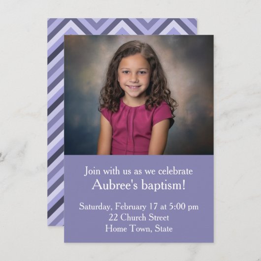 紫色シンプルのジグザグのバックバプテスマを持つ写真 招待状 (正面/裏面)