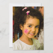 紫色バースデー ケーキと風船の招待状 招待状 (裏面)