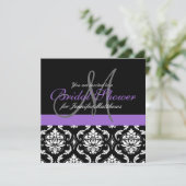 紫色ブライダルシャワーのモノグラムのダマスク織の招待状 招待状 (スタンド正面)