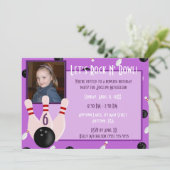 紫色ロックとボウル付き写真ボウリングパーティー 招待状 (スタンド正面)