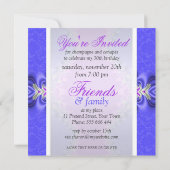 紫色及び青のダマスク織の誕生日のパーティの招待状 招待状 (裏面)