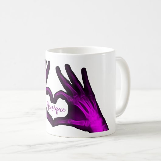 紫色手のX線のハート コーヒーマグカップ (正面右)