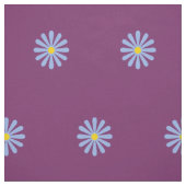 紫色葡萄背景上的可爱蓝色花卉图案 ファブリック (見本)