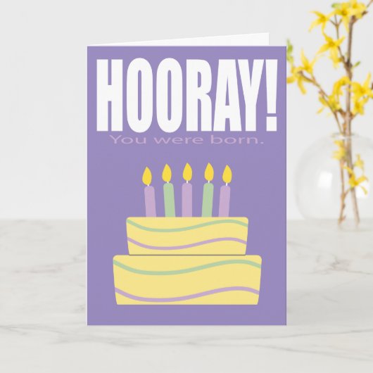 紫色Hooray生まれるおもしろいなバースデー・カードでした カード (黄色い花)