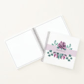 紫花の緑のモノグラム ノートブック (内部)