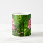 紫陽花ピンク離れ色 コーヒーマグカップ (中央)
