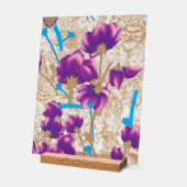 紫鮮やかと青のfを特徴とする花柄 アクリルサイン (傾斜)
