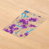 紫鮮やかと青のfを特徴とする花柄 アクリル招待状 (レイダウン)
