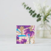 紫鮮やかと青のfを特徴とする花柄 エンクロージャーカード (スタンド正面)